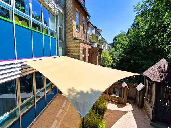 sonnensegel-schule-schulhof