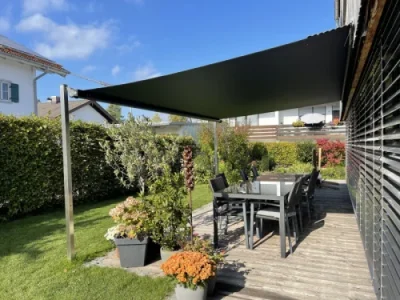 Flexibles Sonnensegel Terrasse