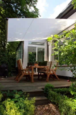 Flexibles Sonnensegel Terrasse