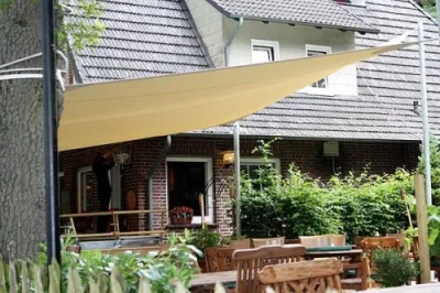 Professionelles Sonnensegel für Firmen Terrasse