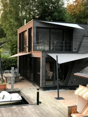 Terrasse mit UV-Schutz Sonnensegel