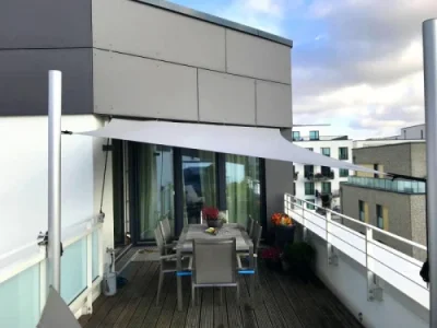 Modernes Sonnensegel Garten