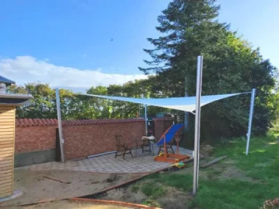 Modernes Sonnensegel Garten